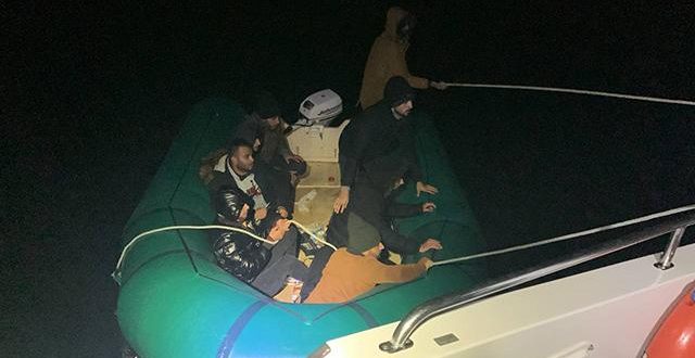 Yunanistan'dan ölüme itilen 165 düzensiz göçmen kurtarıldı