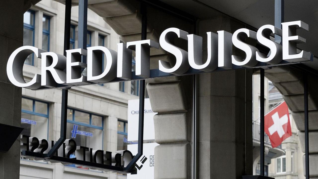 Credit Suisse batıyor mu? Herkes parasını çekmeye başladı