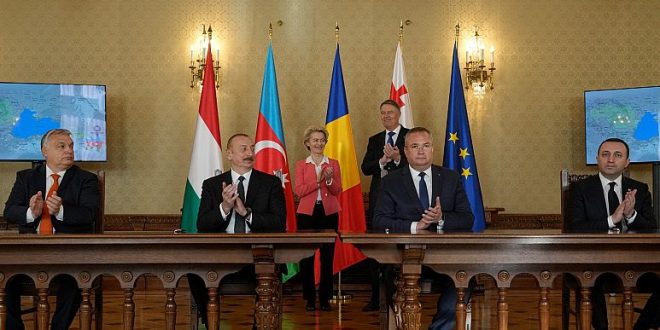 AB'ye Karadeniz'in altından elektrik hattı döşeniyor