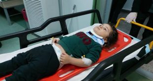 Çocuğunun balkondan düştüğünü görünce anne de düşerek hastanelik oldu!