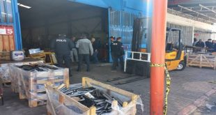 Kafası pres makinesine sıkışan işçi feci şekilde can verdi!