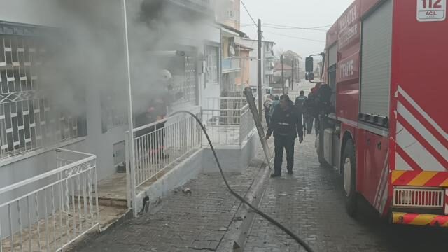 Malatya’da çakmakla oynayan çocuk evi yaktı