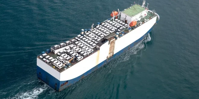 Otomobiller gemideyken satıldı!