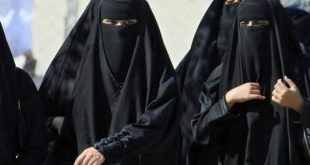 Suudi Arabistan'da kız öğrencilere çarşaf yasaklandı!