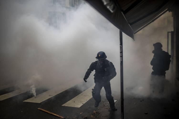 Fransa'nın 40 yıldır beslediği PKK, Paris'i birbirine kattı