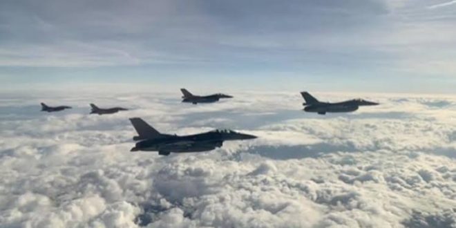 Yunan jetlerinden Ege'de taciz!