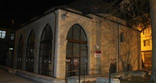 10 günlük bebek cami avlusuna terk edildi