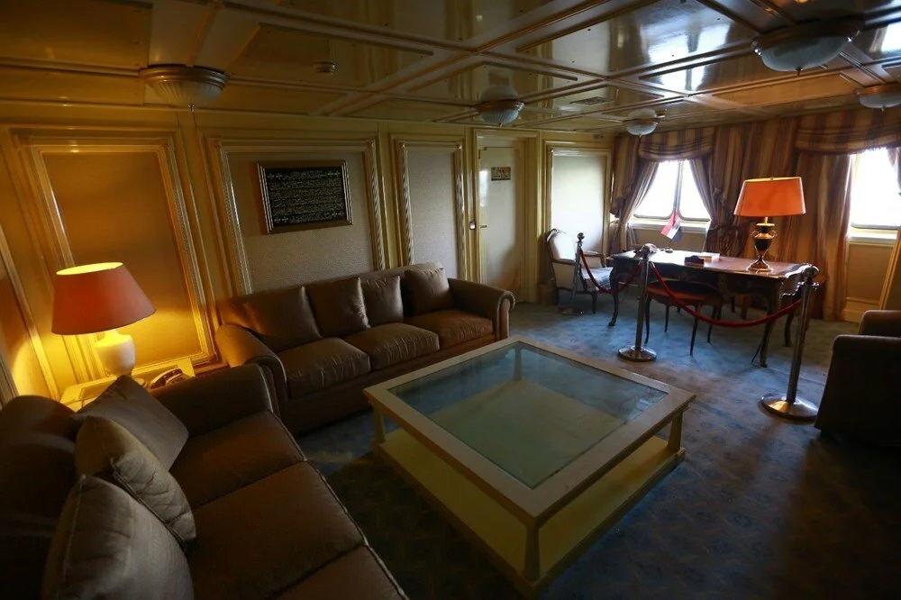 Saddam Hüseyin'in 4 katlı lüks yatı ziyarete açıldı