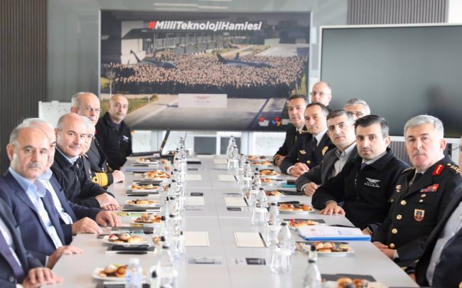 Bakan Soylu, Özdemir Bayraktar Milli Teknoloji Merkezi'ni ziyaret etti