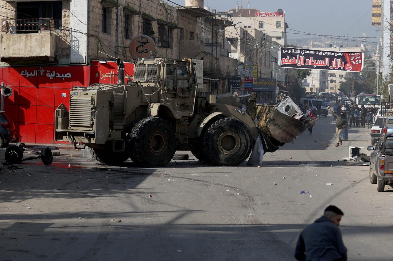 Çavuşoğlu'ndan İsrail'in Cenin katliamına tepki