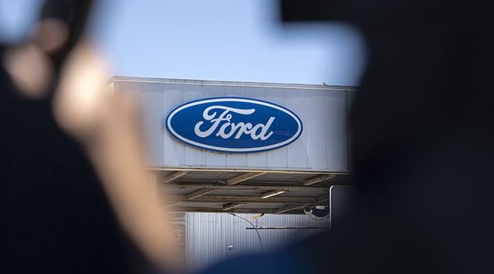 Ford binlerce kişiyi işten çıkarıyor
