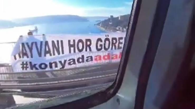 FSM Köprüsünde pankart açan 2 kişi gözaltına alındı
