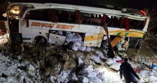 Kayseri'de kontrolden çıkan yolcu otobüsü şarampole devrildi: 4 ölü!