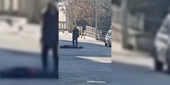 Özel harekat polisi boşanma aşamasındaki eşini öldürüp, intihar girişiminde bulundu