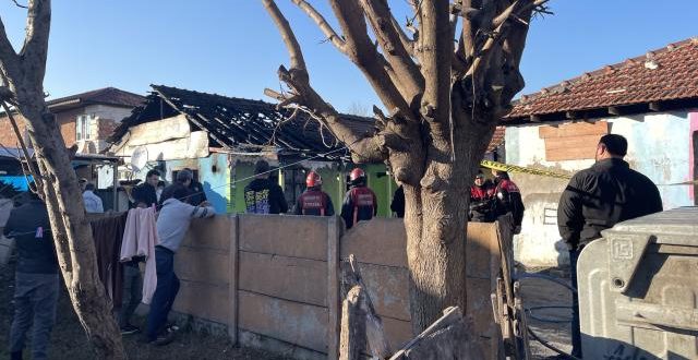 Sakarya'da küçük bebek yangında can verdi