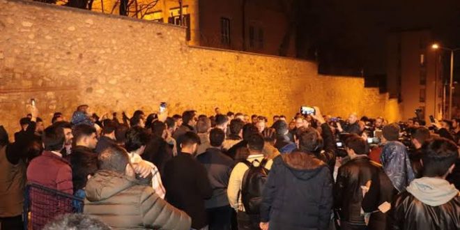 STK'lardan İsveç'in İstanbul Başkonsolosluğu önünde protesto