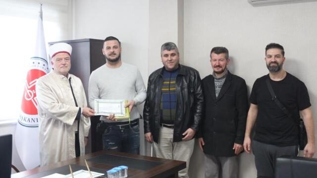 Tatil için Denizli’ye gelen Fransız Müslüman oldu