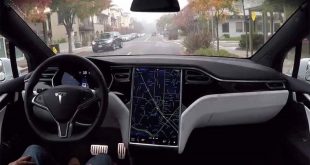 Tesla otomobil polisten kaçtı