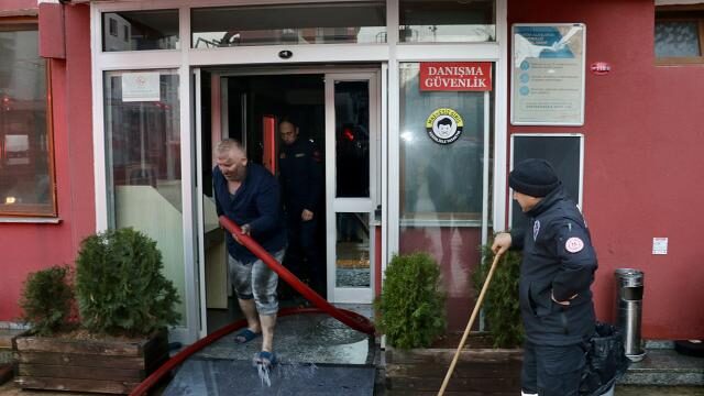 Trabzon’da öğrenci yurdunda yangın çıktı