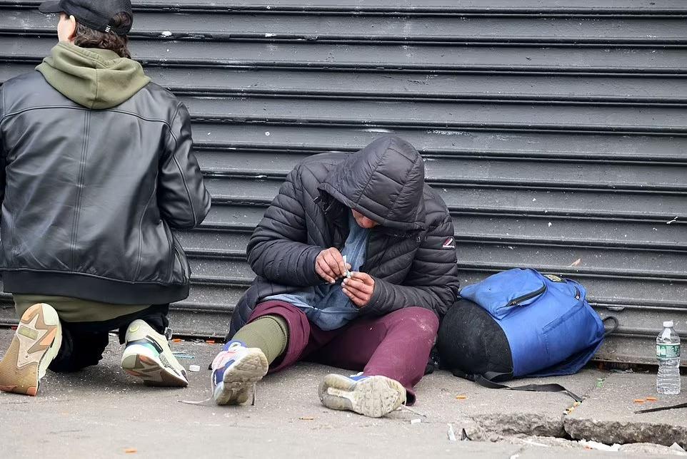 Philadelphia sokakları bağımlı barınağına döndü