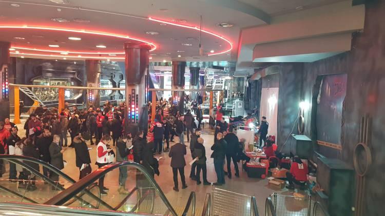 Kuveyt'te kutlamalar iptal edildi, Türkiye'ye acil yardım adımı