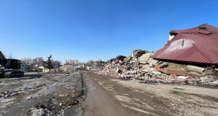 Elbistan'lı depremzede: "Depremden çok yağmacılara üzüldük"