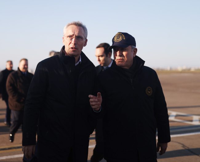 Hulusi Akar NATO Genel Sekreteri Stoltenberg ile görüştü