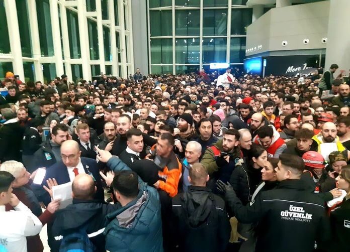 Binlerce AFAD gönüllüsü İstanbul’dan deprem bölgesine hareket etti
