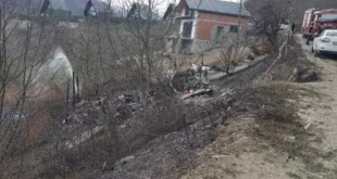 Bungalov yangını; tatile gelen gençler yanarak öldü