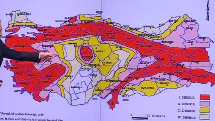 Depremde Türkiye’nin en güvenli illeri açıklandı!