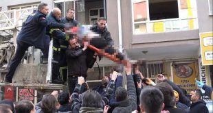 Depremden kurtuldu, yangında öldü