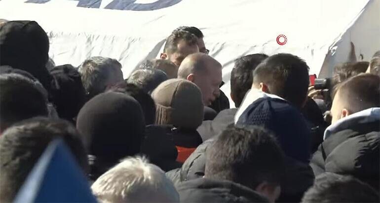 Erdoğan depremin merkezi Kahramanmaraş’a gitti