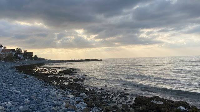 Hatay’da deniz suyu 20 metre geri çekildi!