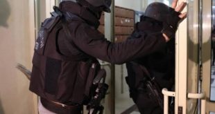 IŞİD iddiasıyla yapılan baskınlarda 8 gözaltı!