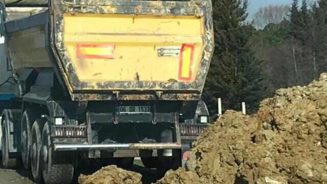 İstanbul’da kaçak hafriyat döken sürücüye ceza