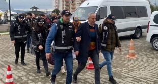 İYİ Partili Gökçeada Belediye Başkanı Ünal Çetin tutuklanarak görevden uzaklaştırıldı