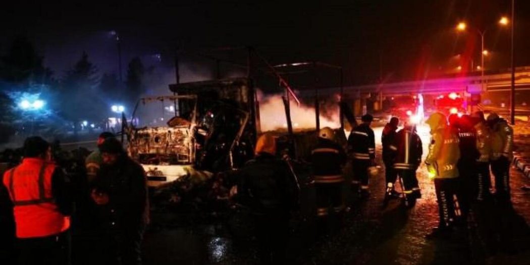 İzmir’den yola çıkan deprem yardım tırı tamamen yandı!