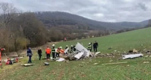 Slovakya'da uçak düştü!