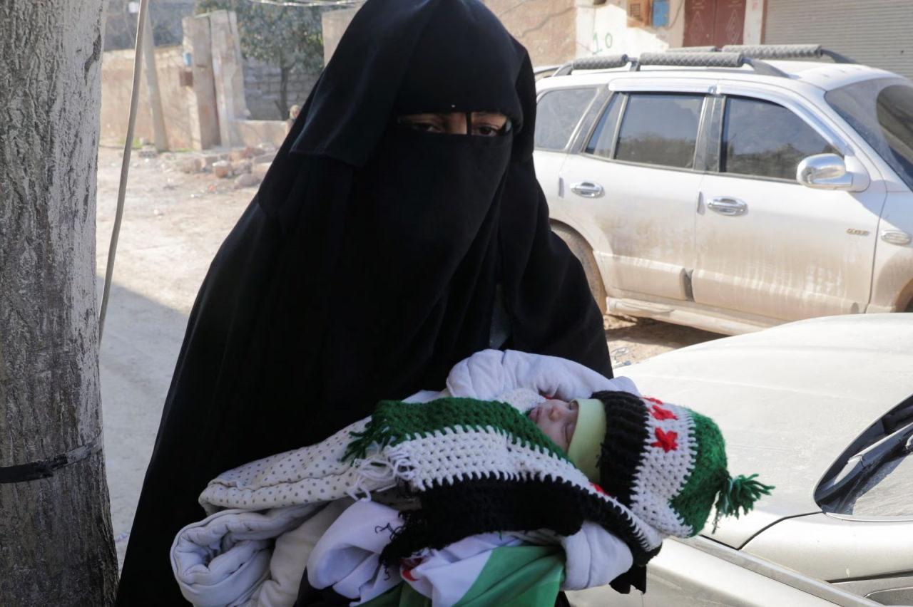 Enkazda doğan bebeği amcası sahiplendi: Annesinin adı verildi Enkazda doğan bebeği amcası sahiplendi: Annesinin adı verildi