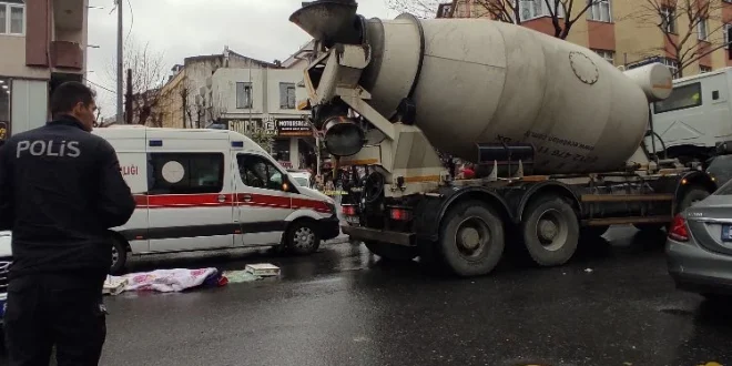İki çocuk annesi beton mikserin altında feci şekilde can verdi!