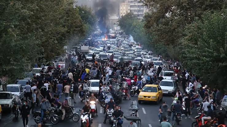 iran da genel af 22 bin protestocu aftan yararlandi 01