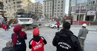 Şanlıurfa'da 6 katlı bina çöktü! Arama kurtarma başlatıldı