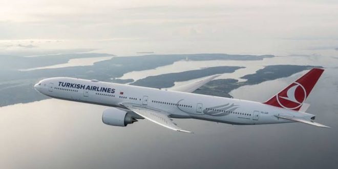 THY uçağında hareketli anlar! Kötü koku uçağı geri döndürdü