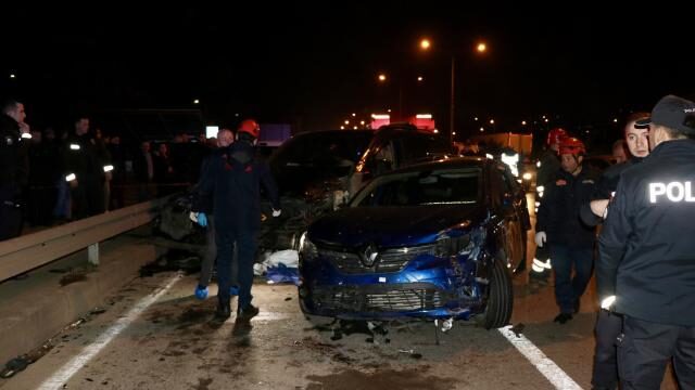 Trabzon’da 5 araç zincirleme kazaya karıştı