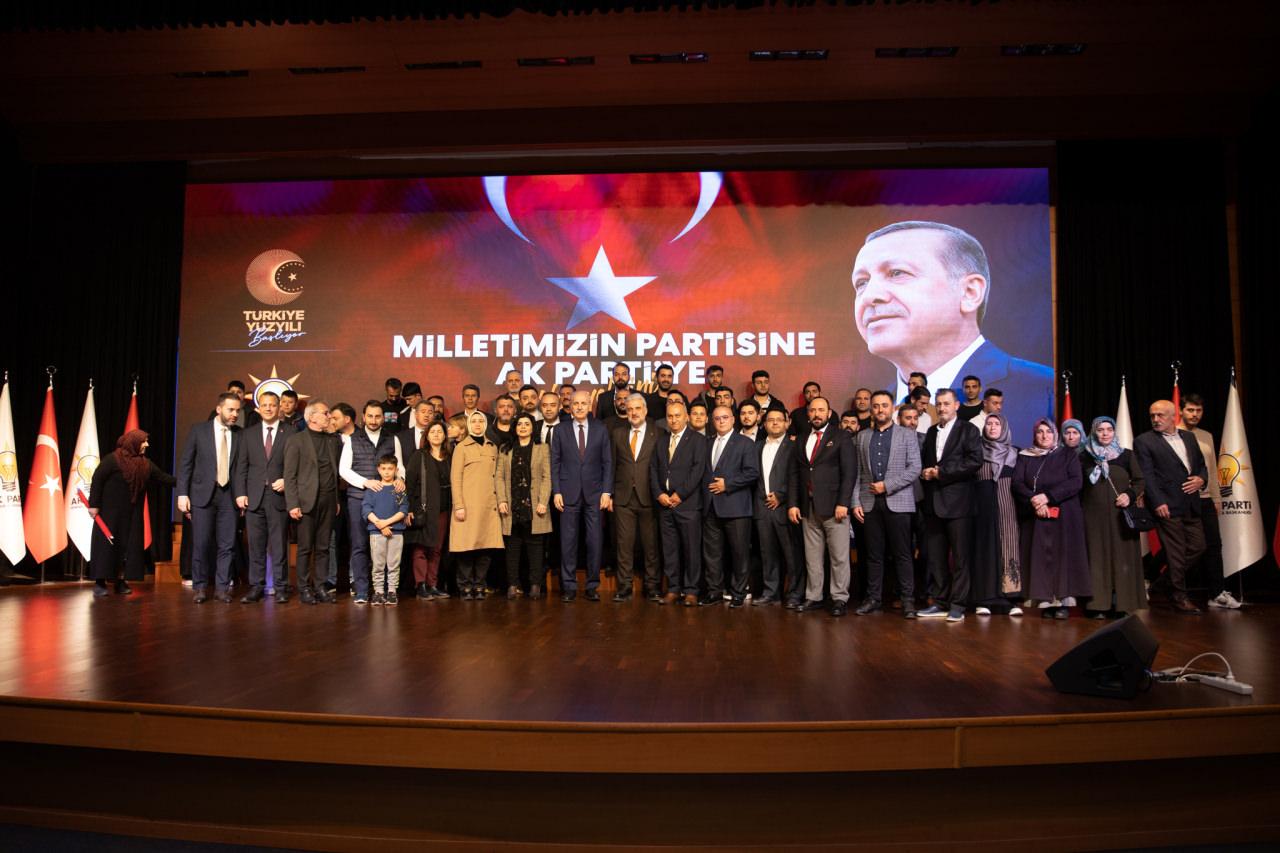 Zafer Partisi'nden istifa eden 300 kişi AK Partiye katıldı!