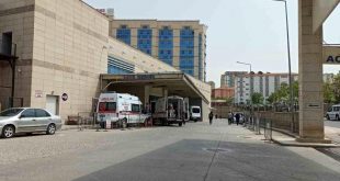 Balkondan düşen genç kız beton zemine çakıldı