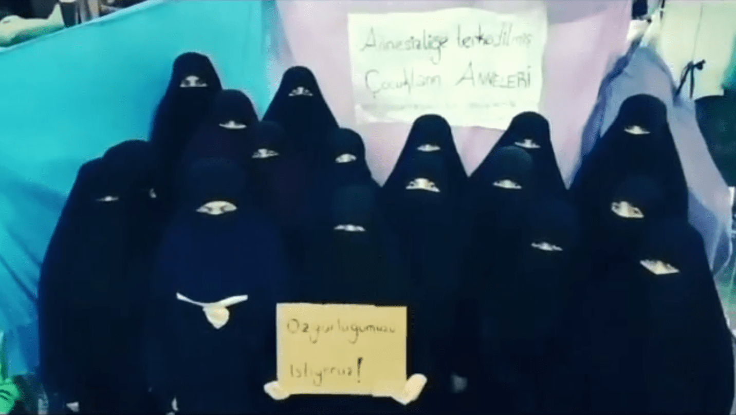 Irak hapishanelerinde seslerini duyuramayan dul ve yetimler açlık grevinde Irak hapishanelerinde seslerini duyuramayan dul ve yetimler açlık grevinde