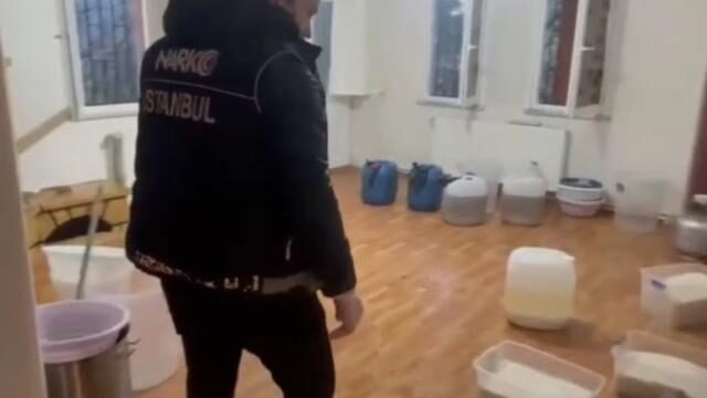 İstanbul’da zehir tüccarlarına operasyon