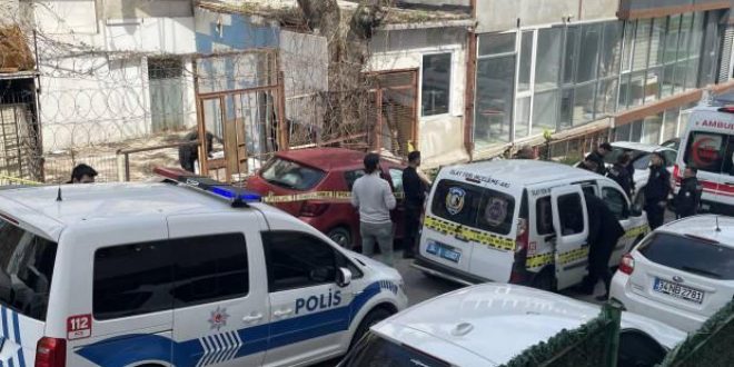 Hastane müştemilatına gizlice giren kişi vuruldu