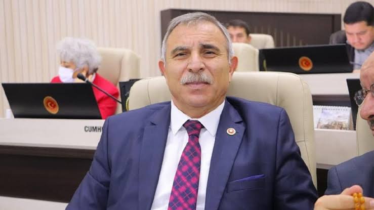 MHP’li isimden “TikTok Türkiye’de yasaklansın” çıkışı!